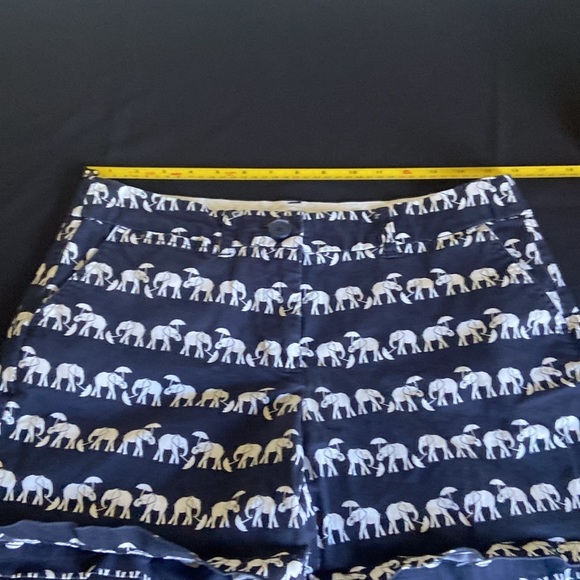 Crown & Ivy Pink/ Navy Elephant Shorts Size 8 Woman’s - Picture 7 of 9